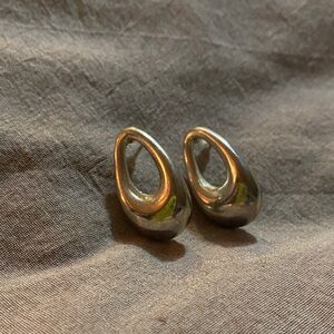 Chic Silver Teardrop Earrings